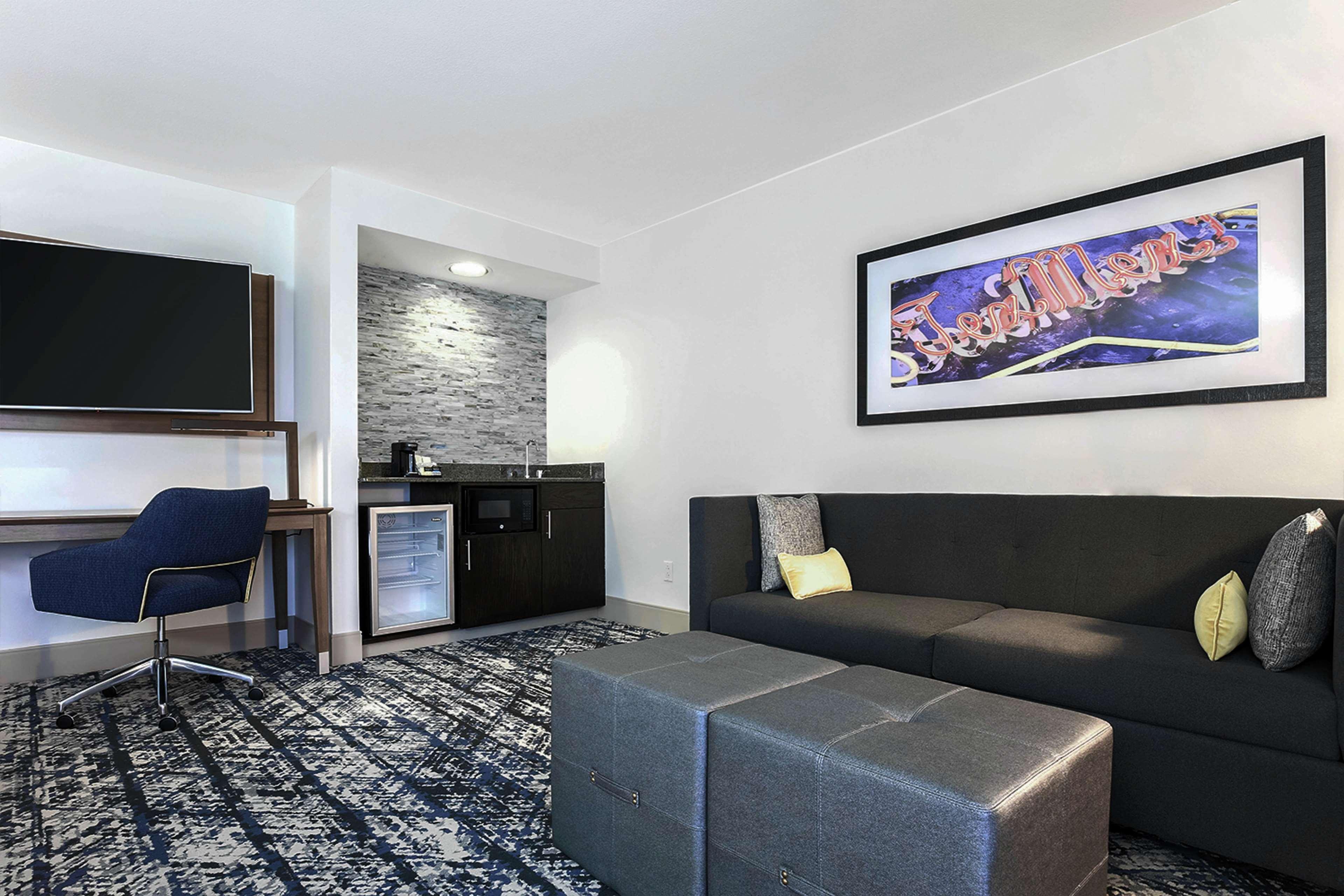 Hampton Inn & Suites Austin-Downtown/Convention Center Dış mekan fotoğraf