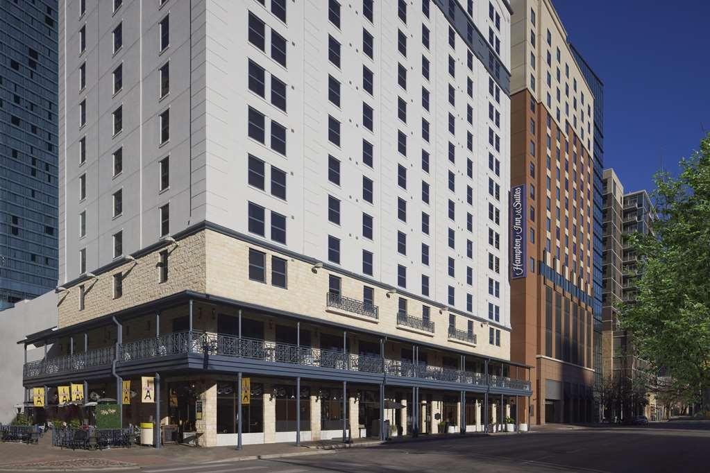Hampton Inn & Suites Austin-Downtown/Convention Center Dış mekan fotoğraf