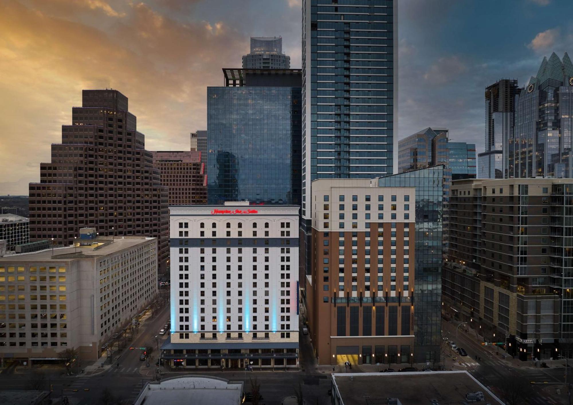 Hampton Inn & Suites Austin-Downtown/Convention Center Dış mekan fotoğraf
