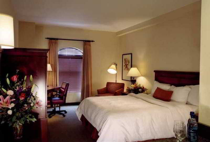 Hampton Inn & Suites Austin-Downtown/Convention Center Oda fotoğraf